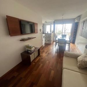 Apartamento de 2 Dormitorios